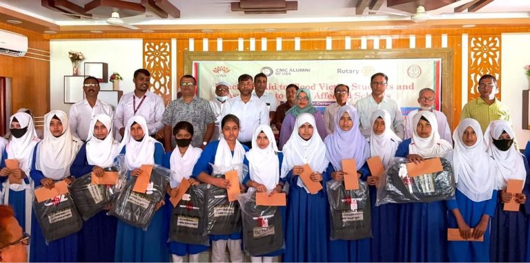 কেশবপুরে বন্যায় ক্ষতিগ্রস্ত স্কুল ও শিক্ষার্থীরা পেল ‘ভাব’এর আর্থিক সহায়তা